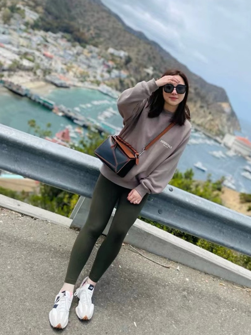 Fear of God Essentials Crewneck Sweatshirt Taupe Logo Pullover Size S